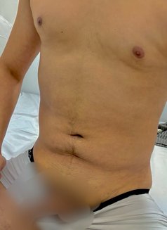 Male Escort in Dubai - Acompañantes masculino in Dubai Photo 8 of 8