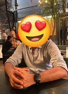 Male Escort || Ahmedabad - Acompañantes masculino in Ahmedabad Photo 3 of 4