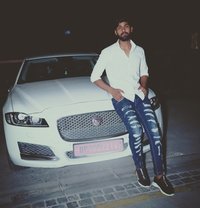 Vikash - Intérprete masculino de adultos in New Delhi