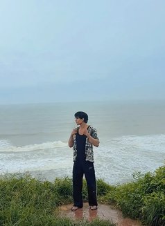 Male Escort Only for Females - Acompañantes masculino in Kolkata Photo 7 of 18