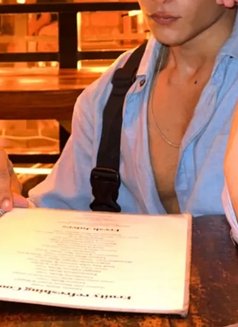 Male Escort Only for Females - Acompañantes masculino in Kolkata Photo 8 of 18