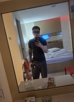 Male Escort Pampanga - Male escort in Angeles City Photo 3 of 5