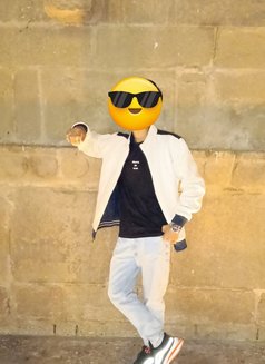 Independent Male escort service - Male escort in Mumbai Photo 3 of 3