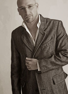 Male Escort Service Milano - Male adult performer in Milan Photo 5 of 7