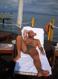 Male Escort Service Milano - Male adult performer in Milan Photo 6 of 7