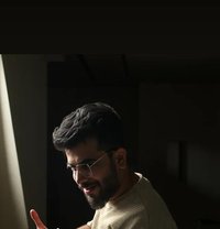 Male Escort Vip مرافق ذكر من كبار الشخصي - Male escort in Al Manama