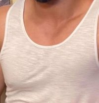 Male Escort Vip مرافق ذكر من كبار الشخصي - Male escort in Al Manama