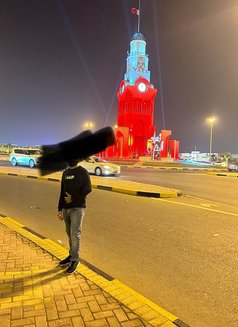Nice gay VIPمرافق ذكر من كبار الشخصي - Male escort in Al Manama Photo 13 of 17