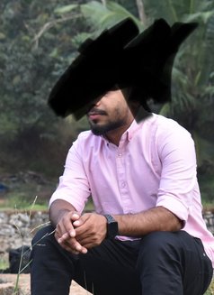 Nice gay VIPمرافق ذكر من كبار الشخصي - Male escort in Al Manama Photo 17 of 17