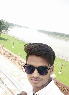 Male Escorts Service - Acompañantes masculino in Bhubaneshwar Photo 1 of 1