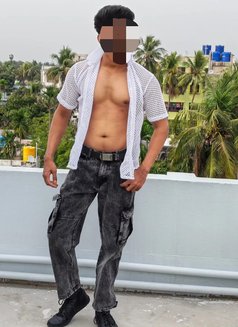 Male Escrot for Females and Couples - Male escort in Kolkata Photo 5 of 6
