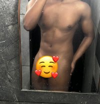 Male Excort Body Service - Acompañantes masculino in Thiruvananthapuram