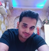 Male - masseur in Dubai
