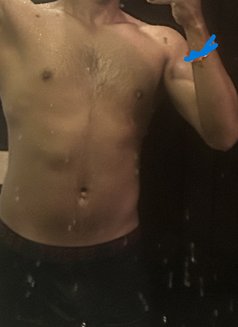 Male Massage Therapist / Escort Colombo - Male escort in Colombo Photo 1 of 2