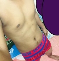 Young Male(26) Massage Home Service - masseur in Dubai