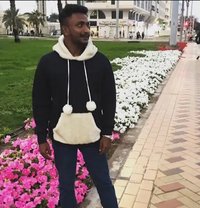 Male Therapist - Masajista in Muscat