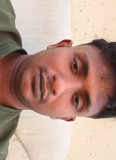 Male Therapist - Masajista in Muscat Photo 5 of 6