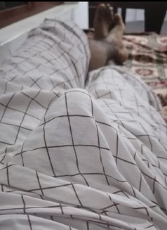 Male to Male Sensual Massage - Male companion in Chennai Photo 2 of 2