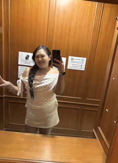 Malee Nana - masseuse in Bangkok Photo 6 of 7
