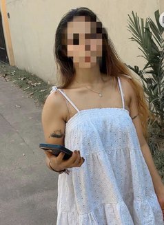 Maleesha - escort in Colombo Photo 1 of 2