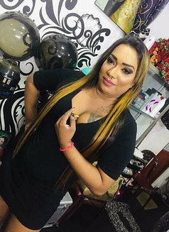 Maleina - Transsexual escort in Colombo Photo 2 of 9