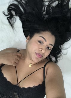 Maleja - escort in Abu Dhabi Photo 6 of 8