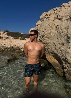 MALEK LUCAS Central London - Male escort in London Photo 2 of 11
