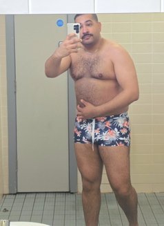 Malek - Male escort in London Photo 2 of 8