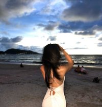 Mali - Masajista in Phuket