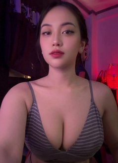 Malia Sexy - escort in Muscat Photo 3 of 6