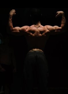 Malik, Your BFE experience - Male escort in Colombo Photo 3 of 3