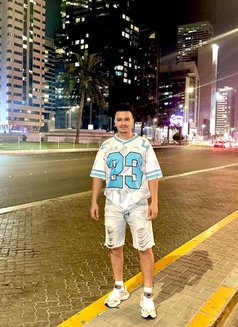 Malik - Male escort in Abu Dhabi Photo 2 of 4