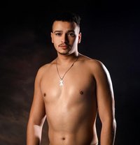 Malik - Male escort in Abu Dhabi