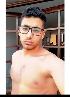 Malik - Male escort in Cairo Photo 1 of 5