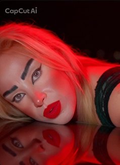 Malika Dallou3a - Transsexual escort in Beirut Photo 7 of 12