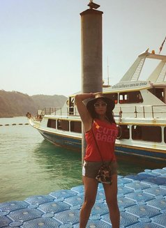 Malika - Acompañantes transexual in Cairo Photo 3 of 9