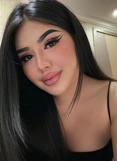 Malika Thailand - puta in Riyadh Photo 1 of 5