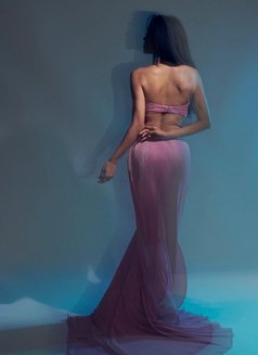 Malina - escort in Mumbai Photo 1 of 5