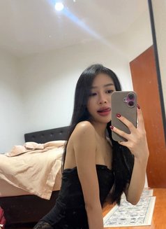 Malina - escort in Hong Kong Photo 1 of 7