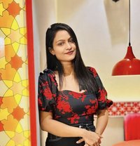 Malini GFE Meet(Only 𝗢𝘂𝘁𝗰𝗮𝗹𝗹 )Cam - escort in Bangalore Photo 4 of 6