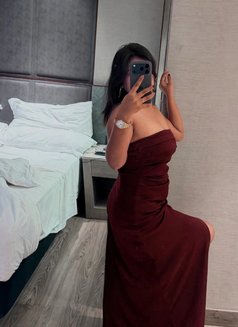 Malini 𝗢𝘂𝘁𝗰𝗮𝗹𝗹 Real Meet & Cam - escort in Bangalore Photo 1 of 5