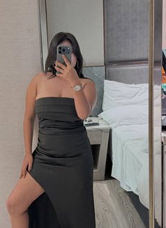 Malini 𝗢𝘂𝘁𝗰𝗮𝗹𝗹 Real Meet & Cam - escort in Bangalore Photo 4 of 5