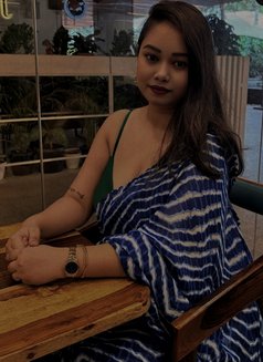 Malini 𝗢𝘂𝘁𝗰𝗮𝗹𝗹 Real Meet & Cam - escort in Bangalore Photo 4 of 4
