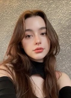 Malisa - escort in Doha Photo 3 of 7