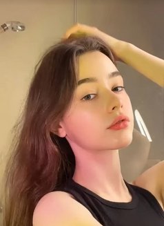 Malisa - escort in Doha Photo 5 of 7