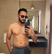 Malith - Male escort in Colombo