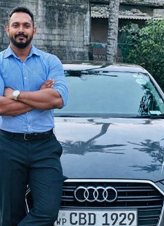 Malith - Male escort in Colombo Photo 2 of 5