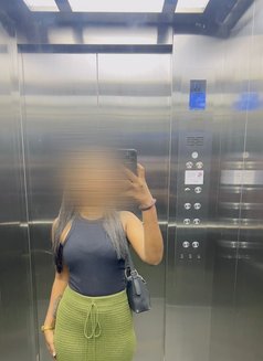 Malki - escort in Colombo Photo 4 of 12