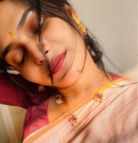 Mall Girl Kinzy - escort in Bangalore
