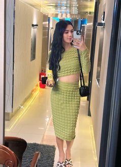 Mallorie Star - Transsexual escort in Singapore Photo 3 of 14